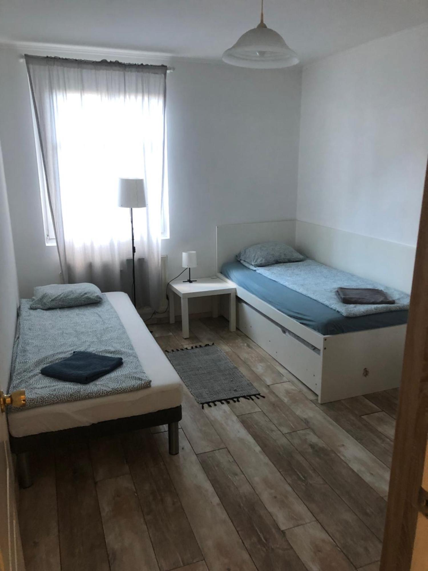 Large Apartment With Garage And Terrace บูดาเปสต์ ภายนอก รูปภาพ